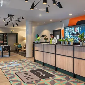 https://niu-charly.hotelsheidelberg.net