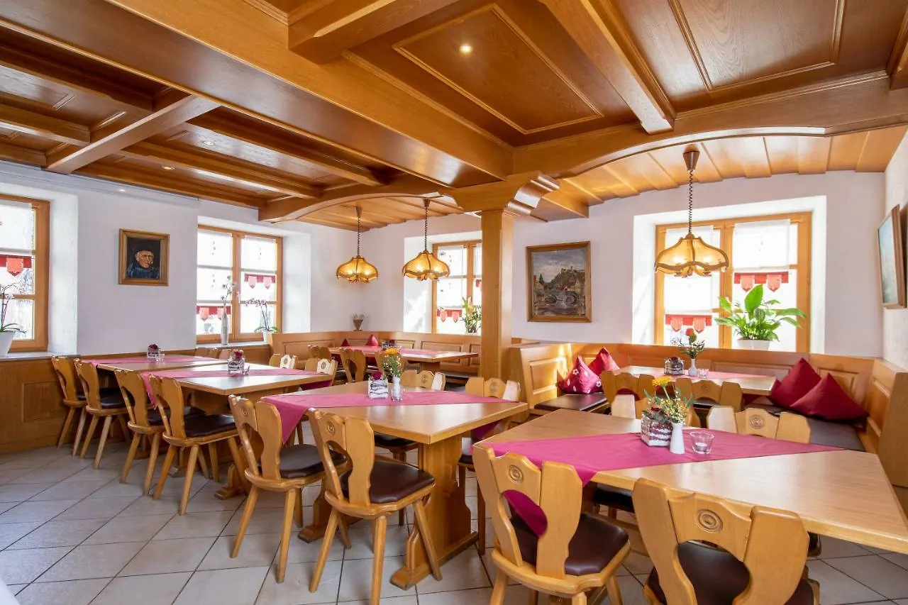 Hotel-Restaurant Straussen Harburg  Harburg (Bavaria)